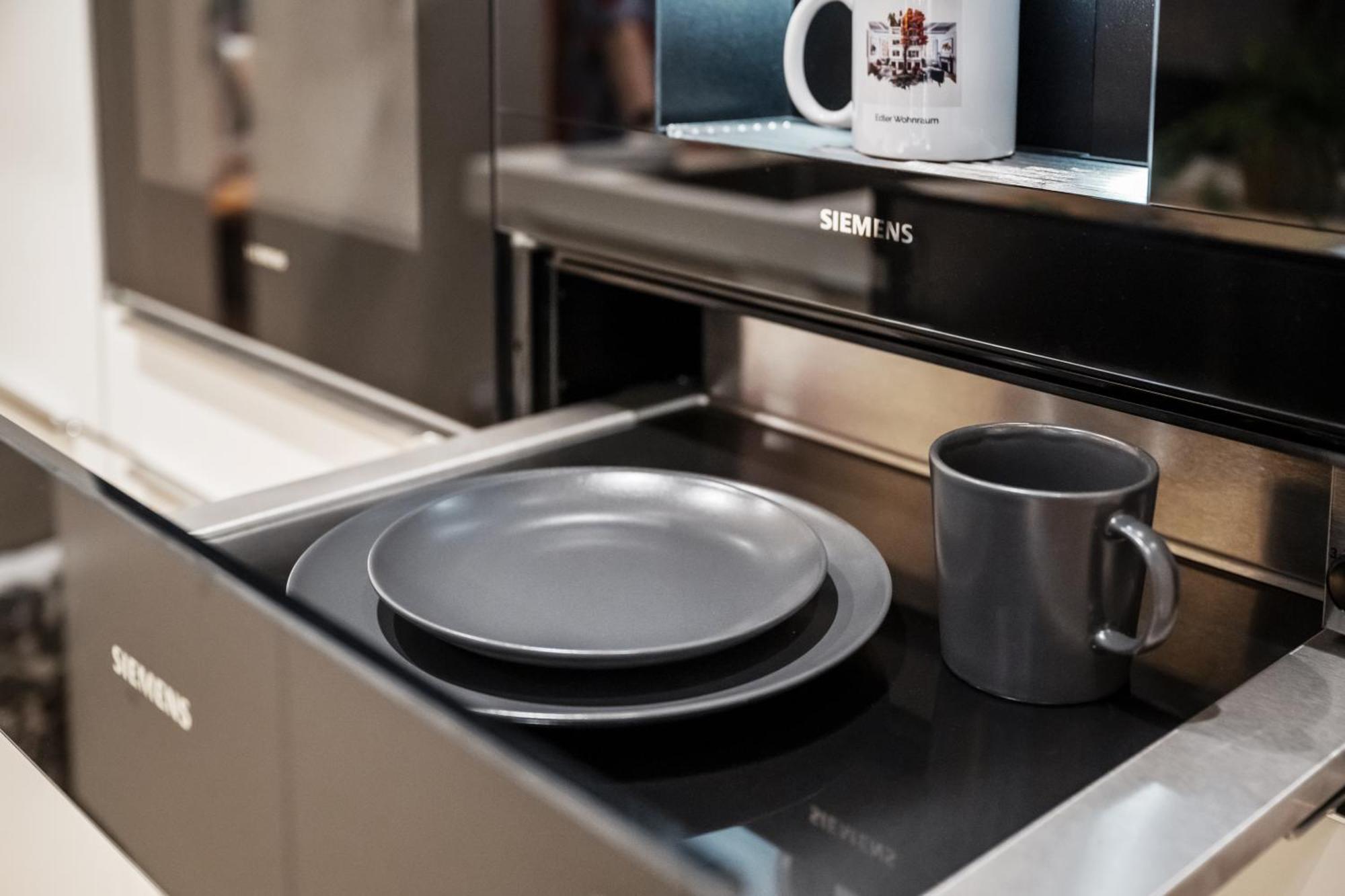 Edler Wohnraum Schwanenteich-Suite Mit Balkon, Kaffeevollautomat, Lift & Parkplatz ツウィッカウ エクステリア 写真