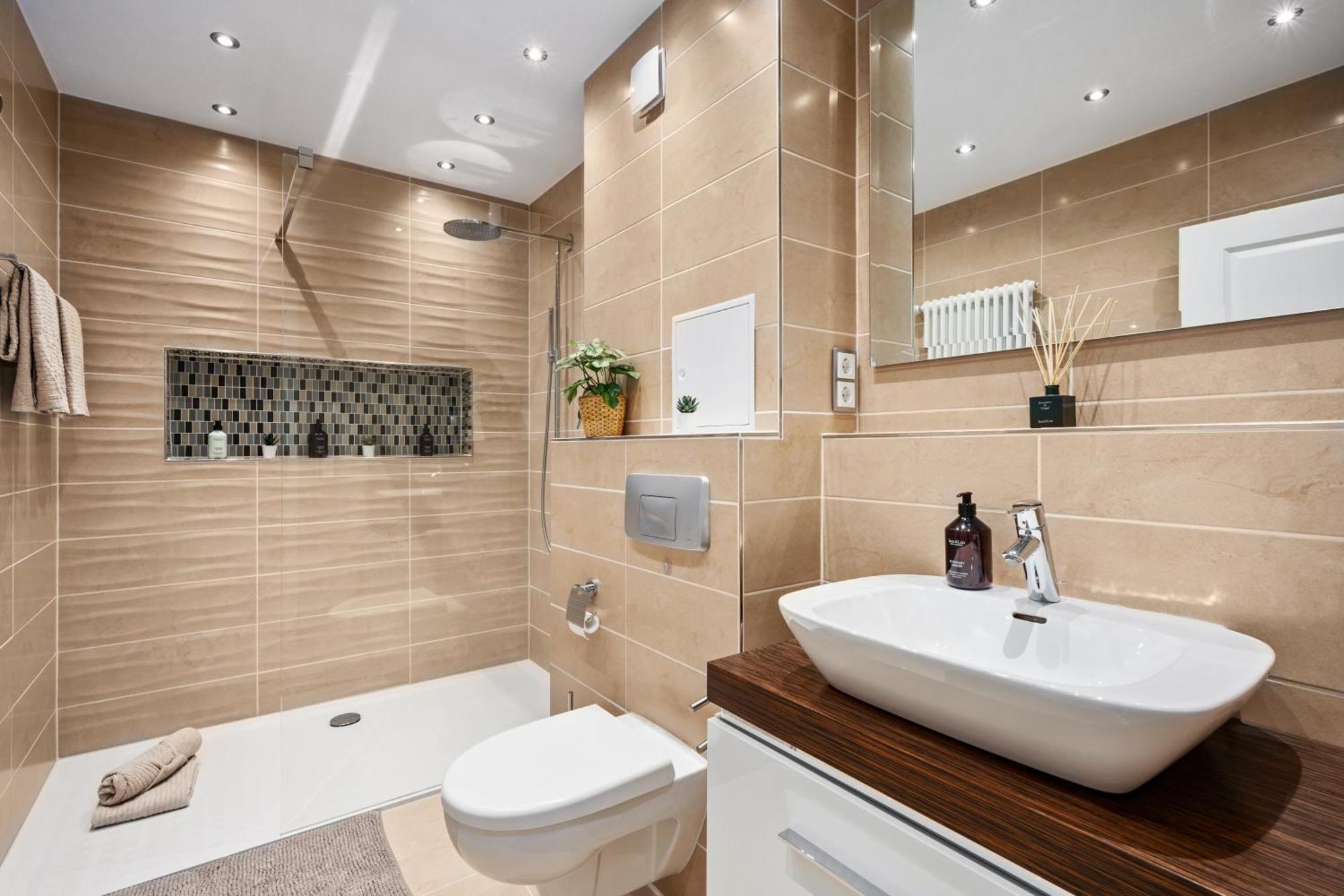 Edler Wohnraum Schwanenteich-Suite Mit Balkon, Kaffeevollautomat, Lift & Parkplatz ツウィッカウ エクステリア 写真