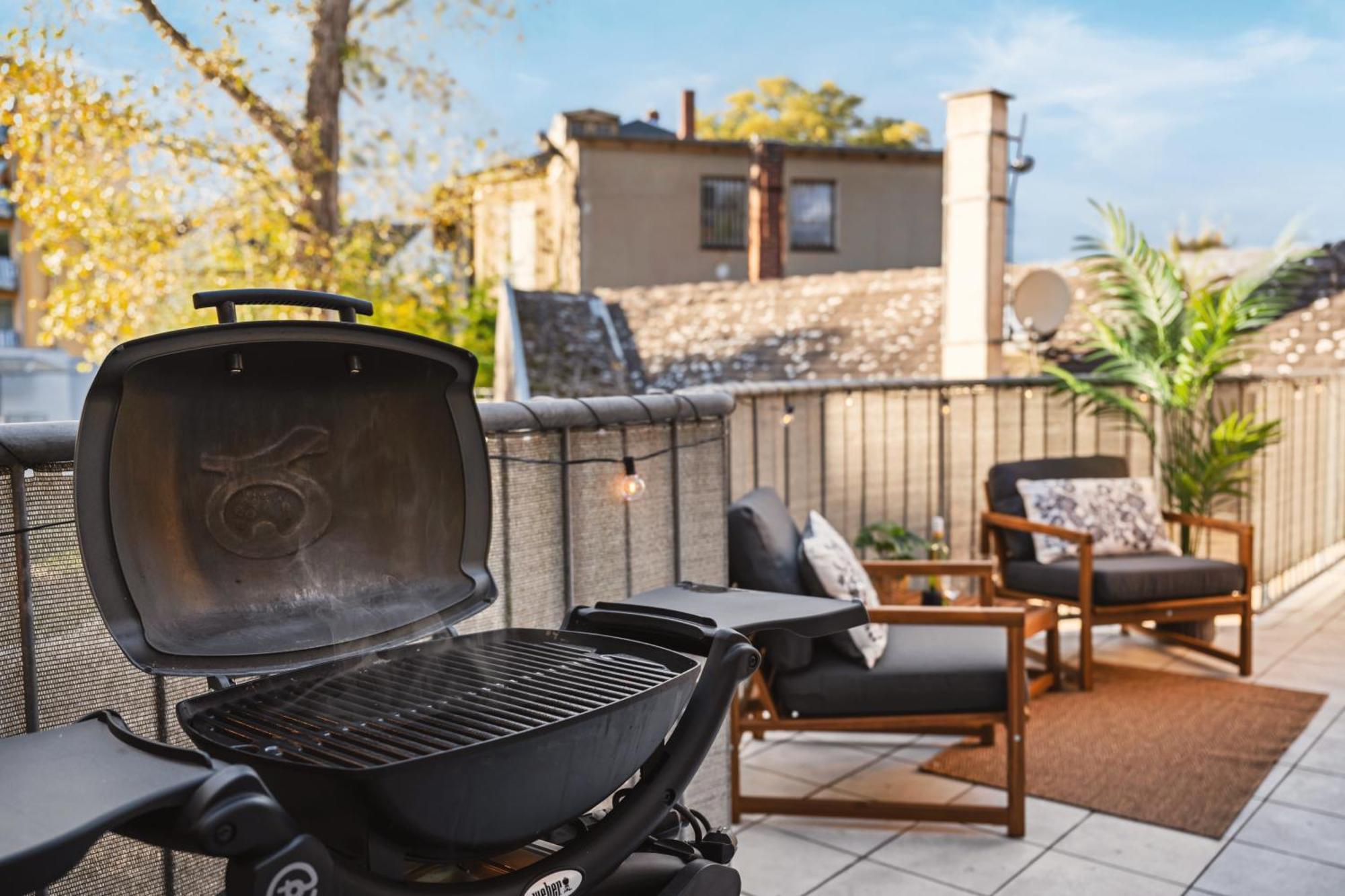 Edler Wohnraum Schwanenteich-Suite Mit Balkon, Kaffeevollautomat, Lift & Parkplatz ツウィッカウ エクステリア 写真